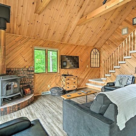 Riverfront Traverse City Cabin Fish, Kayak And Tube Εξωτερικό φωτογραφία