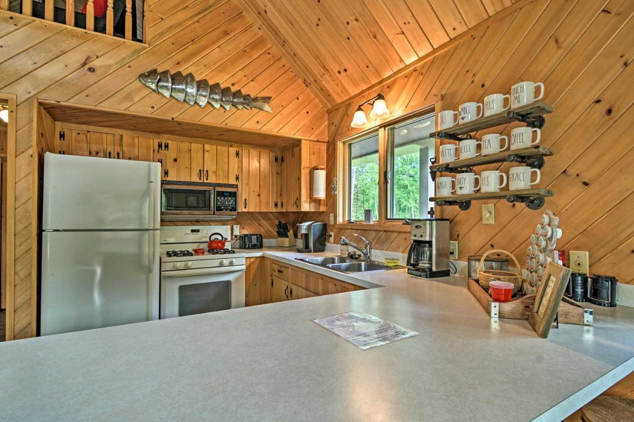 Riverfront Traverse City Cabin Fish, Kayak And Tube Εξωτερικό φωτογραφία