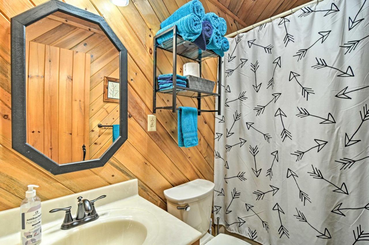 Riverfront Traverse City Cabin Fish, Kayak And Tube Εξωτερικό φωτογραφία