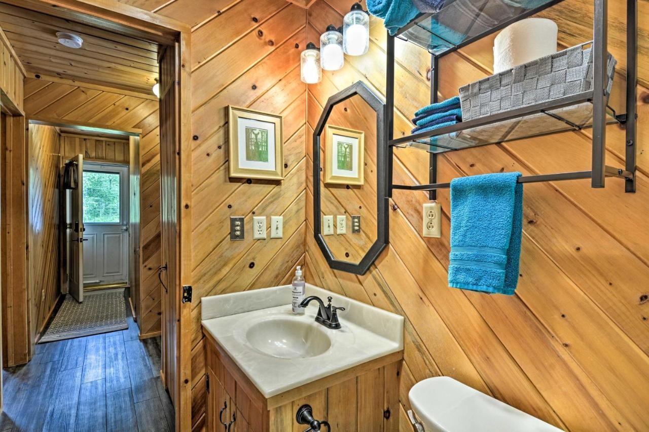 Riverfront Traverse City Cabin Fish, Kayak And Tube Εξωτερικό φωτογραφία