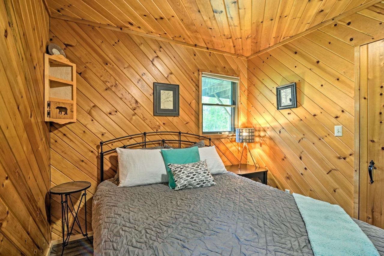 Riverfront Traverse City Cabin Fish, Kayak And Tube Εξωτερικό φωτογραφία