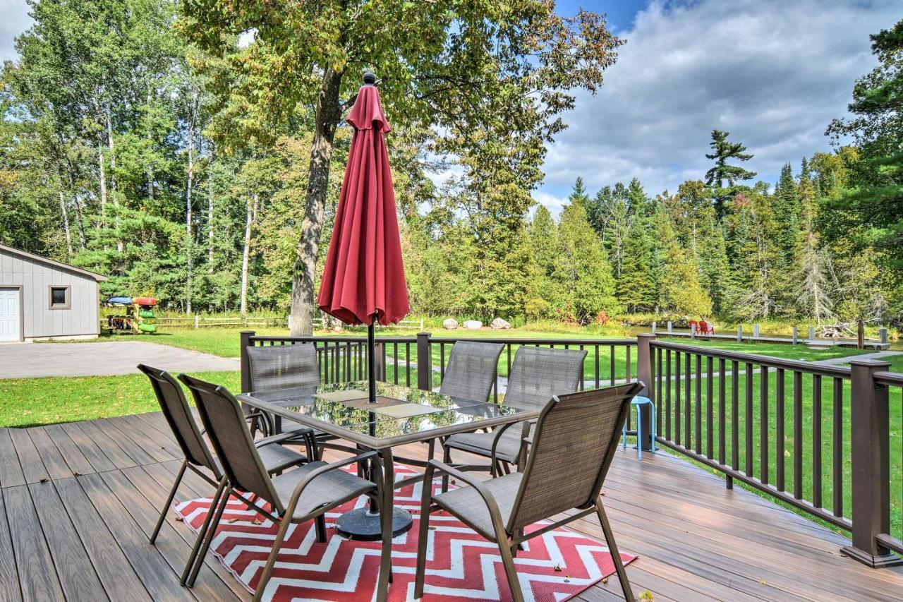 Riverfront Traverse City Cabin Fish, Kayak And Tube Εξωτερικό φωτογραφία